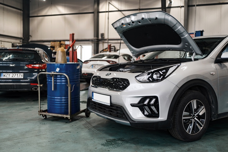 Hala serwisowa KIA AS Motors w Nadarzynie